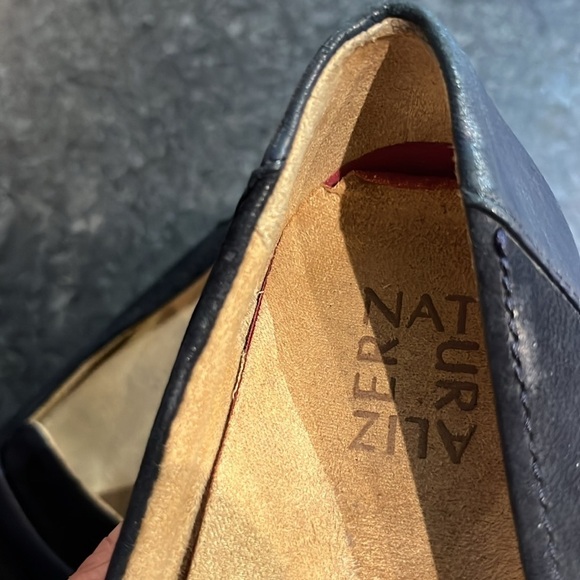 Naturalizer Women's Navy Samara Loafers - Picture 10 of 10